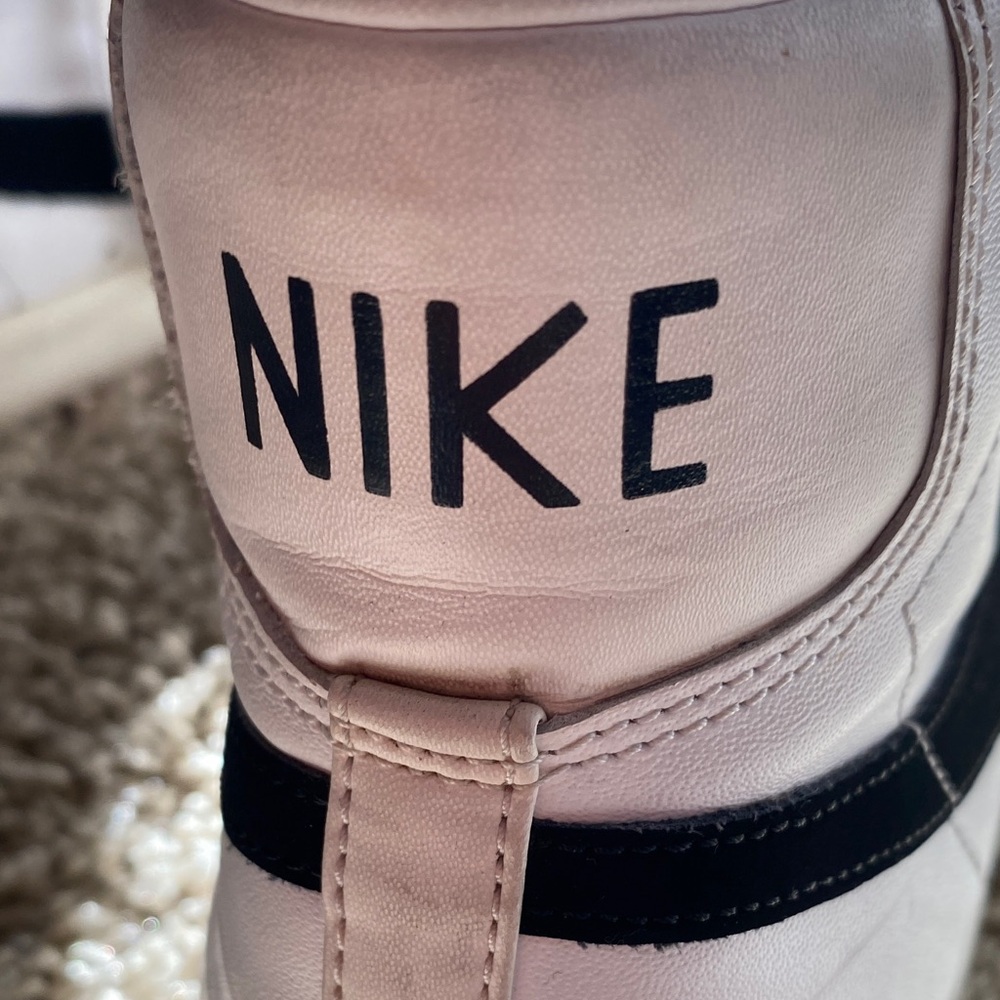 Men’s Nike Blazers - Picture 6 of 8